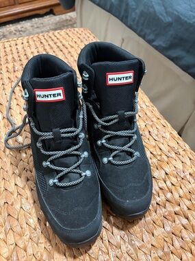 Hunter Black Lace-Up Outdoor Boots with Grey Laces